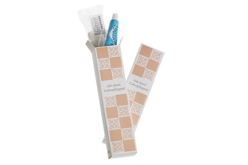 SET DENTI SPAZZOLINO E DENTIFRICIO  100 PZ